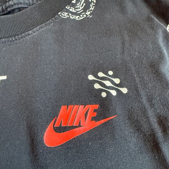 Nike Sportswear Black Outer Space Tee Youth Large - Picture 5 of 7